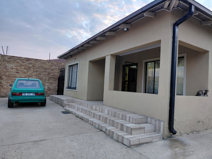 5 Bedroom Property for Sale in Actonville Gauteng