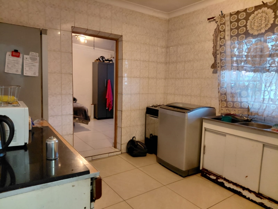 5 Bedroom Property for Sale in Actonville Gauteng