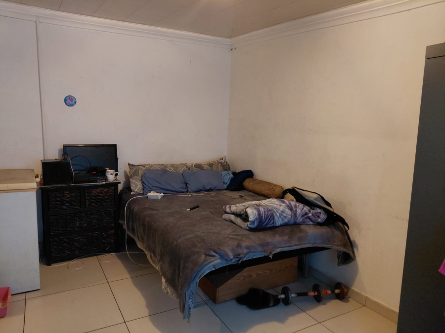 5 Bedroom Property for Sale in Actonville Gauteng