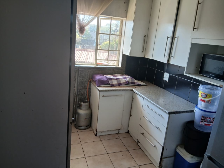2 Bedroom Property for Sale in Wychwood Gauteng