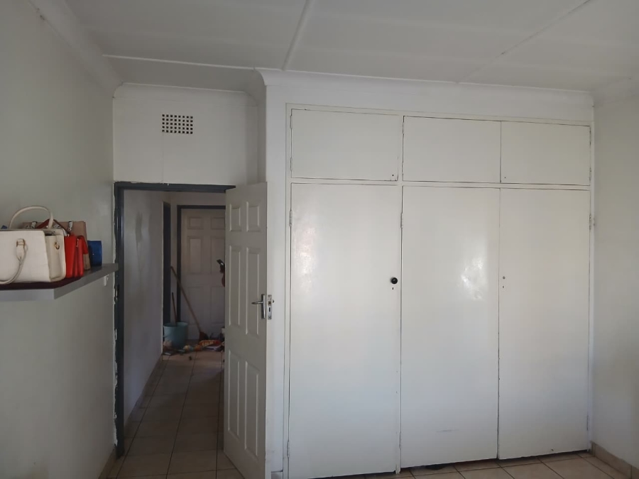 2 Bedroom Property for Sale in Wychwood Gauteng