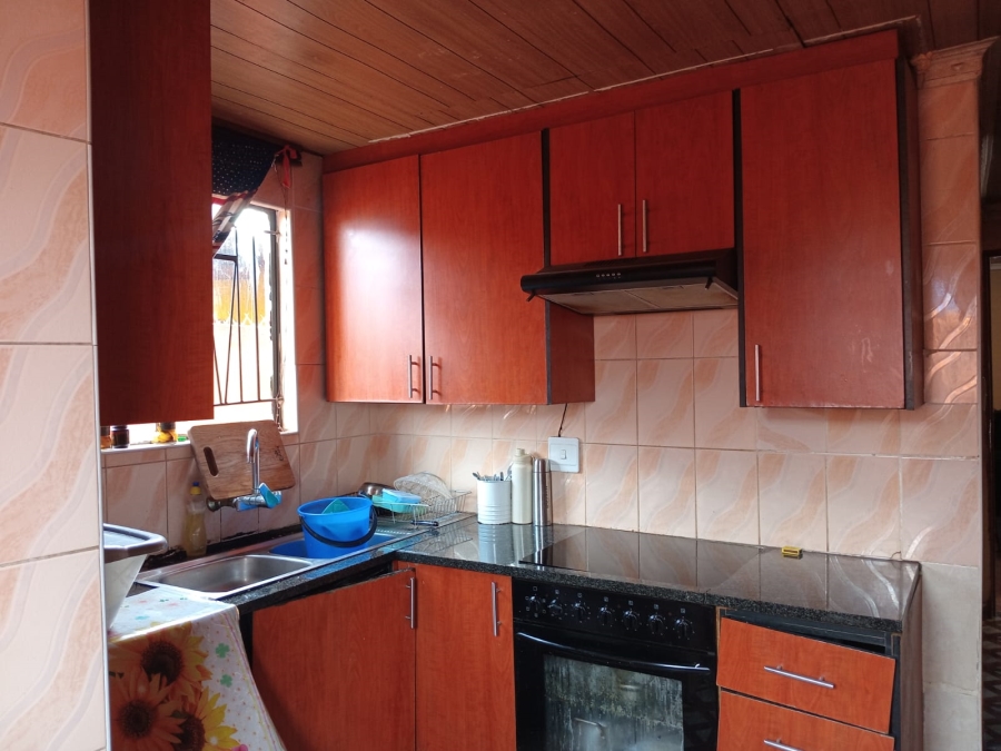 4 Bedroom Property for Sale in Rondebult Gauteng