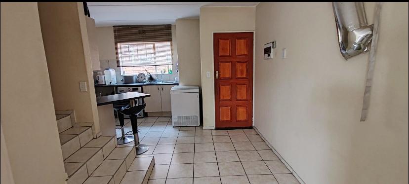 2 Bedroom Property for Sale in Crystal Park Gauteng