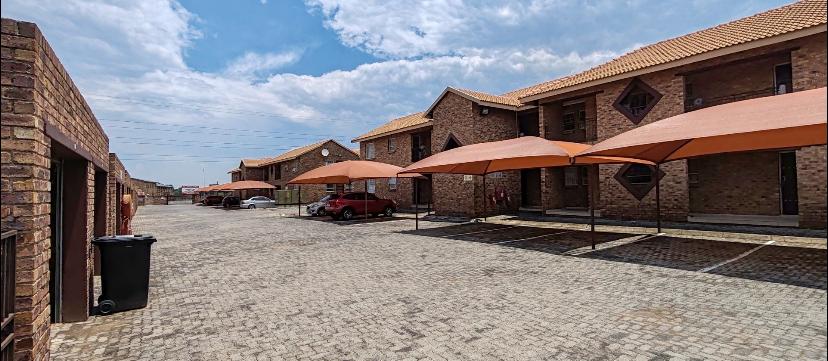 2 Bedroom Property for Sale in Crystal Park Gauteng