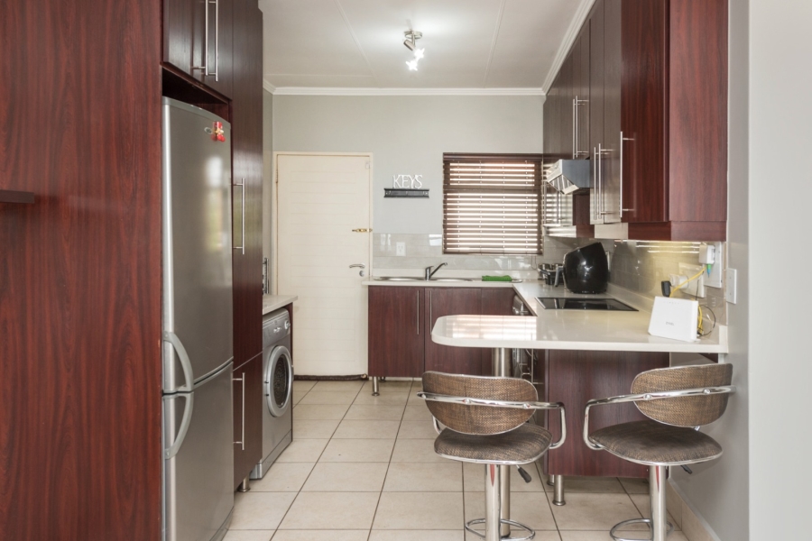 2 Bedroom Property for Sale in Greenstone Hill Gauteng