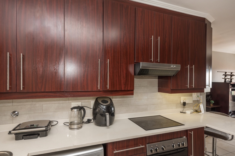 2 Bedroom Property for Sale in Greenstone Hill Gauteng