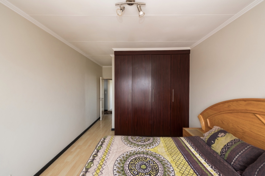 2 Bedroom Property for Sale in Greenstone Hill Gauteng