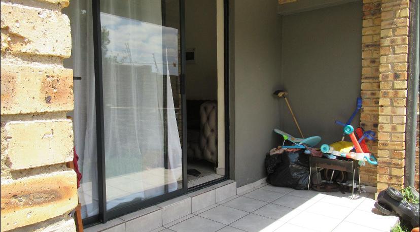 2 Bedroom Property for Sale in Crystal Park Gauteng