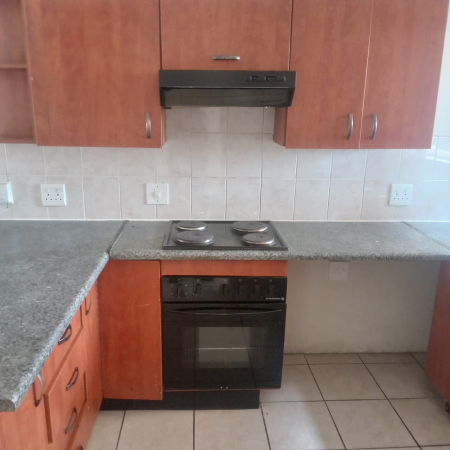 2 Bedroom Property for Sale in Halfway Gardens Gauteng