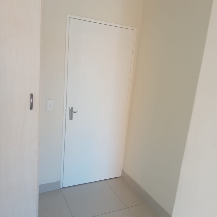 2 Bedroom Property for Sale in Halfway Gardens Gauteng