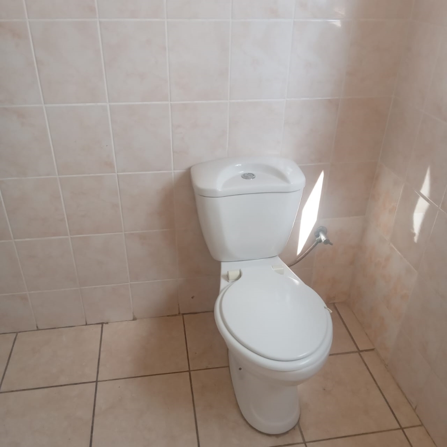 2 Bedroom Property for Sale in Halfway Gardens Gauteng