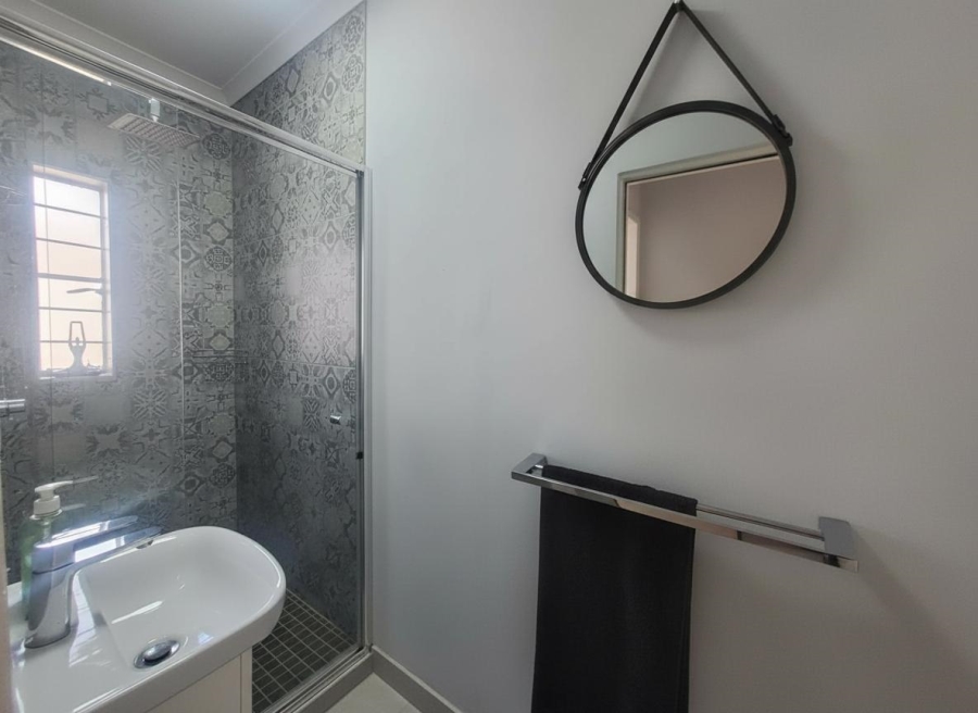 2 Bedroom Property for Sale in Noordwyk Gauteng