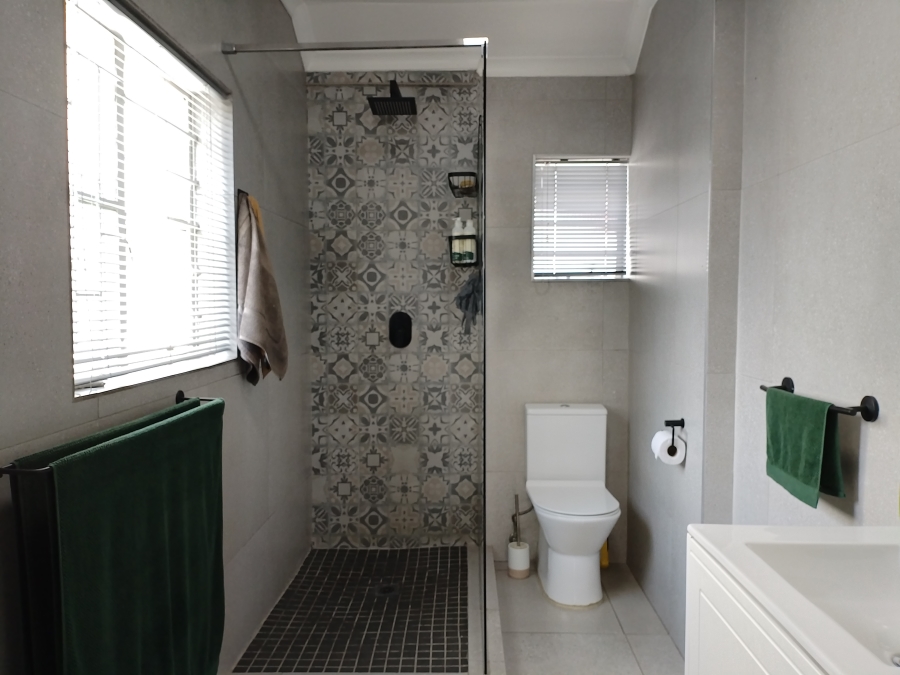 2 Bedroom Property for Sale in Noordwyk Gauteng