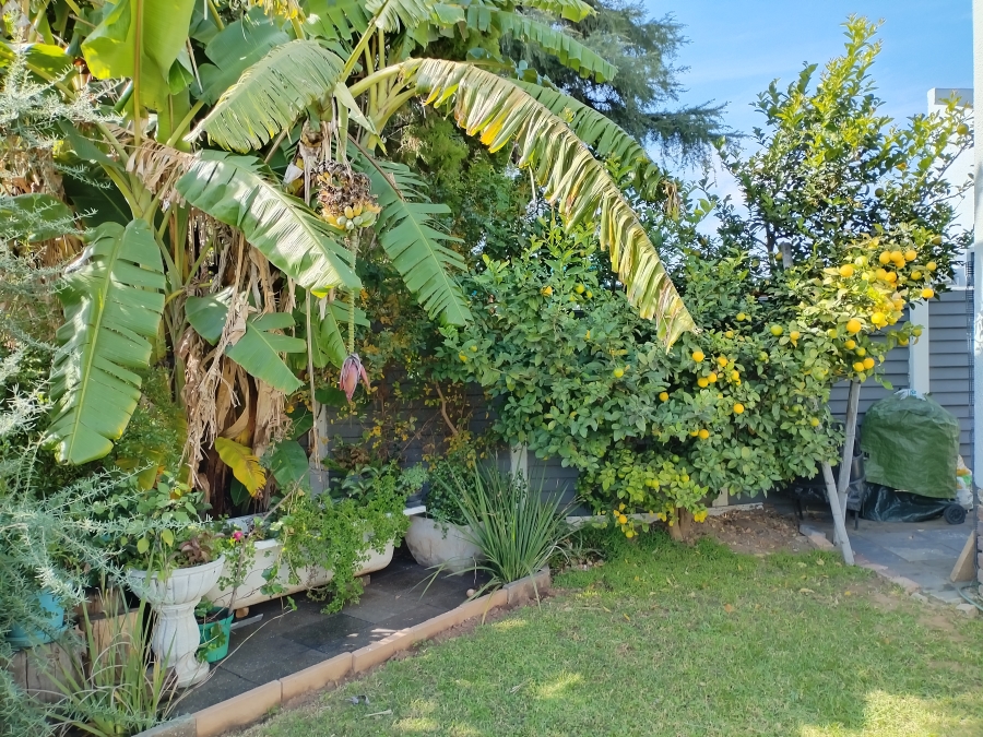 2 Bedroom Property for Sale in Noordwyk Gauteng