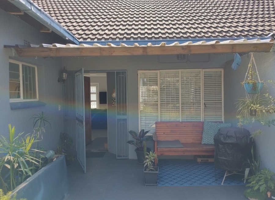 2 Bedroom Property for Sale in Noordwyk Gauteng