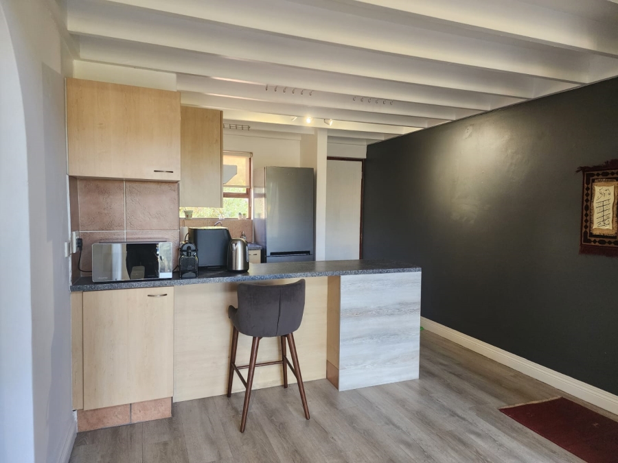 To Let 2 Bedroom Property for Rent in River Club Gauteng