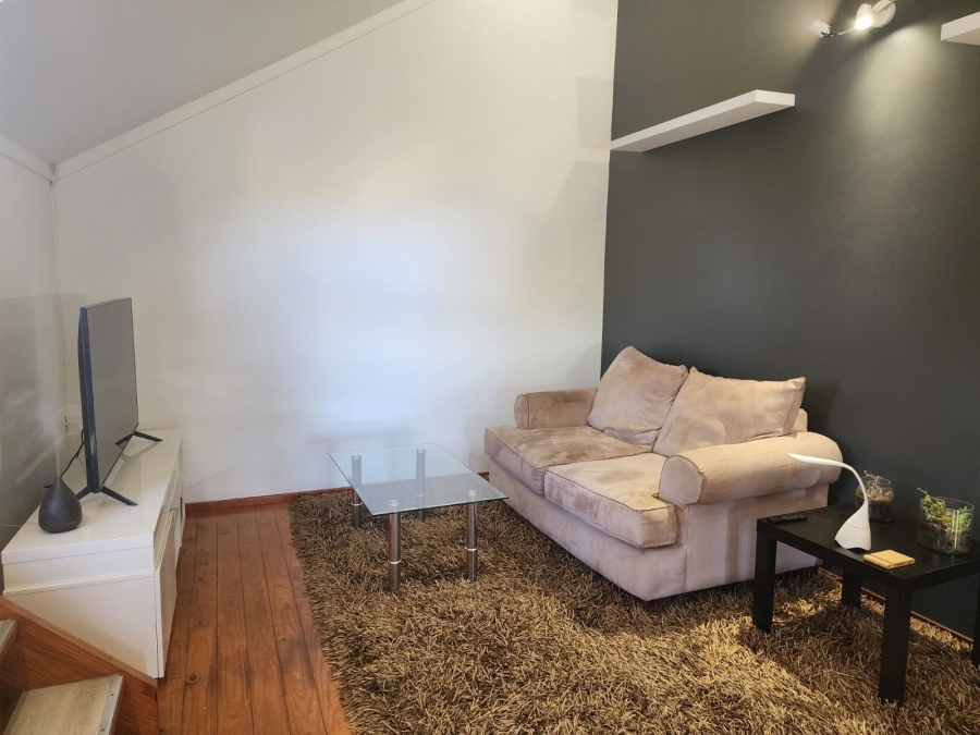 To Let 2 Bedroom Property for Rent in River Club Gauteng