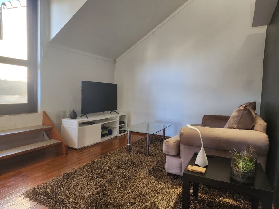 To Let 2 Bedroom Property for Rent in River Club Gauteng