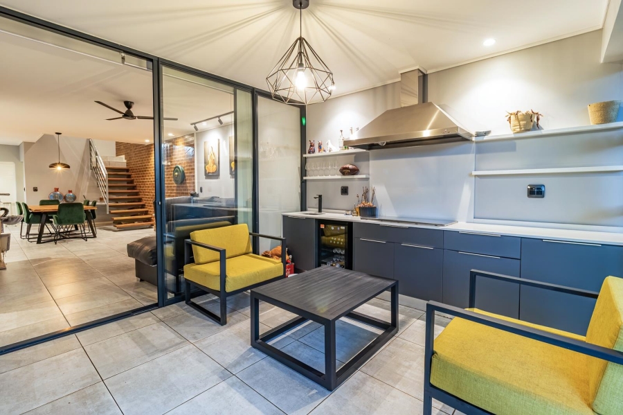 4 Bedroom Property for Sale in Sharonlea Gauteng