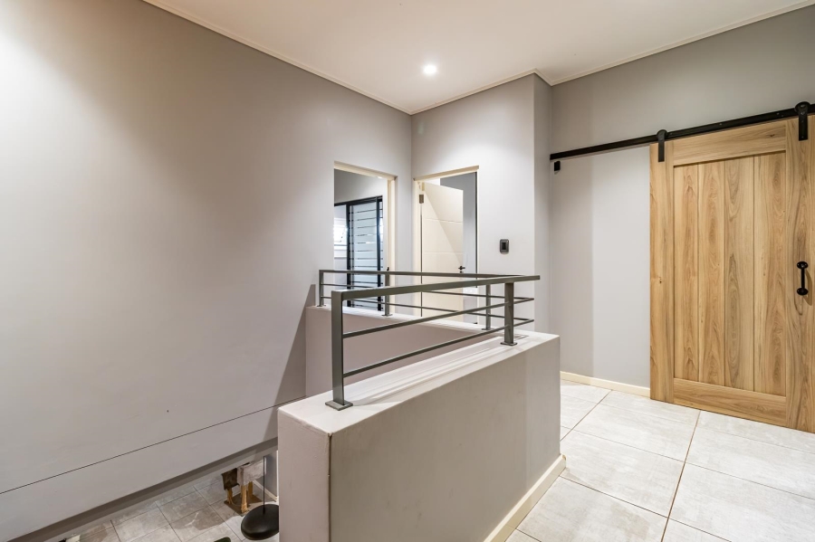 4 Bedroom Property for Sale in Sharonlea Gauteng