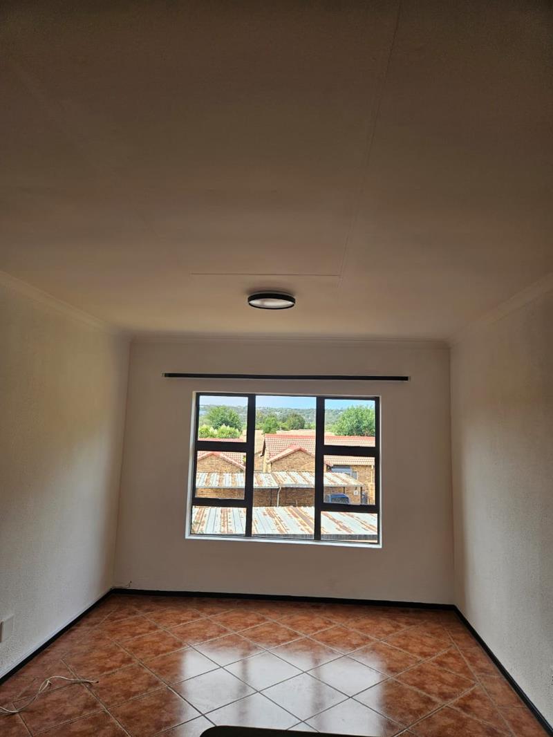 2 Bedroom Property for Sale in Kyalami Hills Gauteng