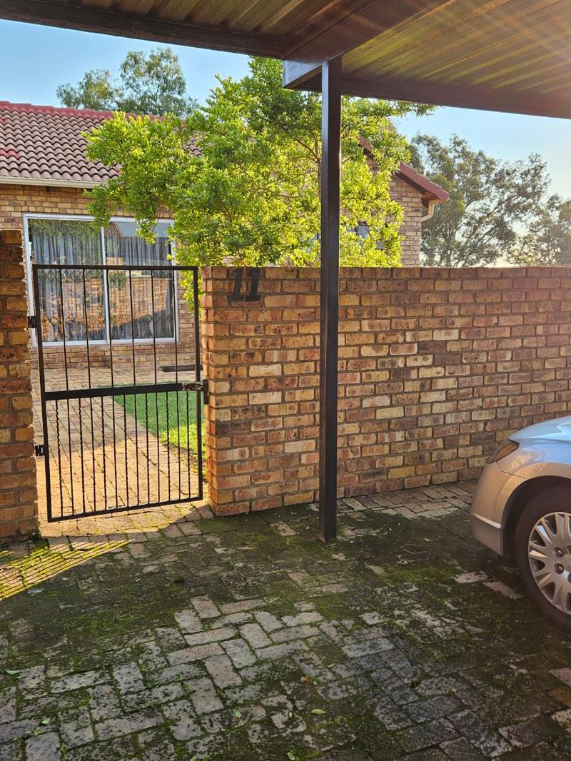 2 Bedroom Property for Sale in Kyalami Hills Gauteng