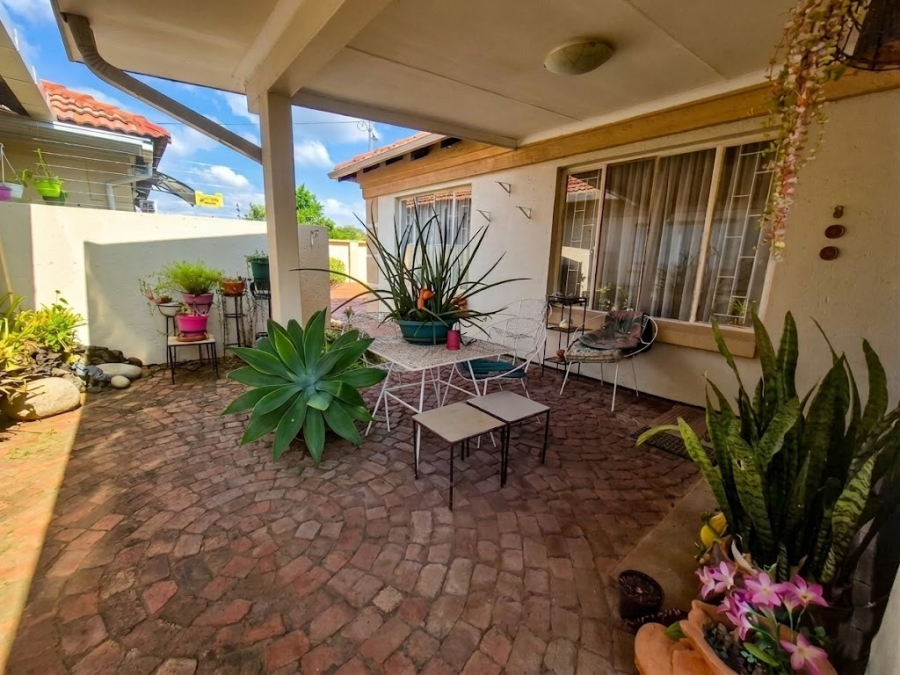 3 Bedroom Property for Sale in Duncanville Gauteng