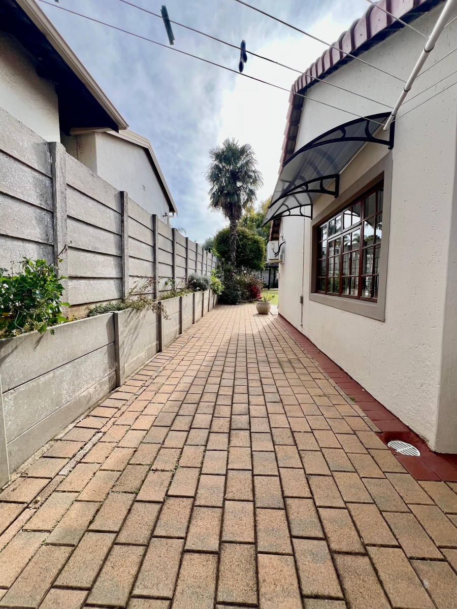 3 Bedroom Property for Sale in Allen Grove Gauteng