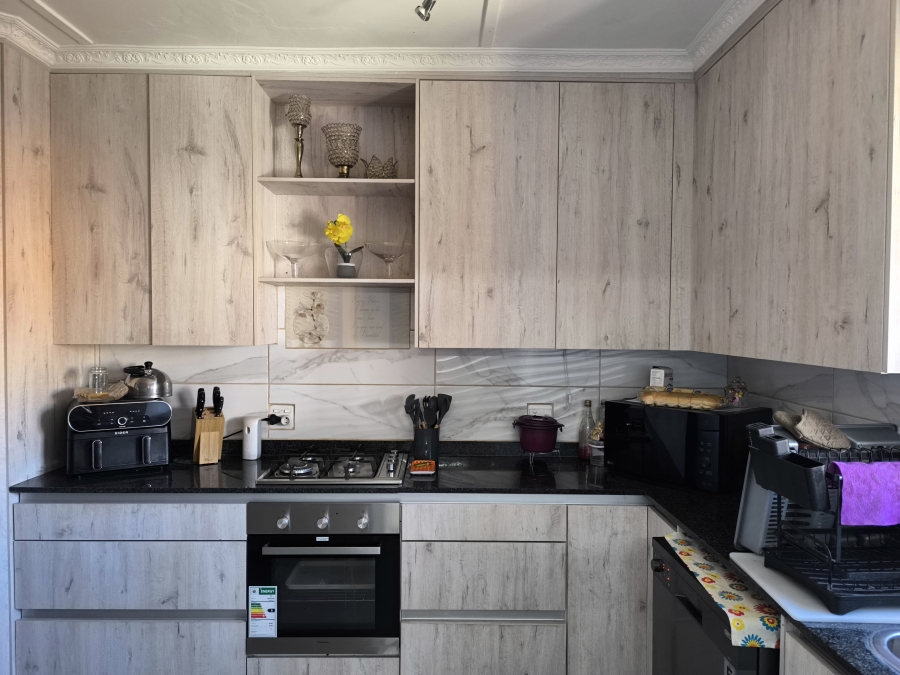 3 Bedroom Property for Sale in South Hills Gauteng