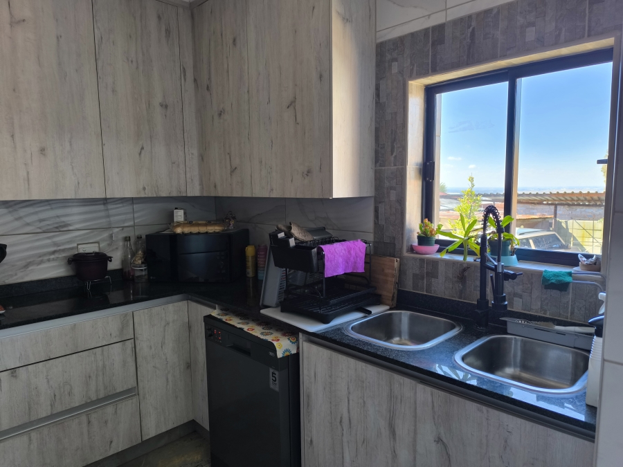 3 Bedroom Property for Sale in South Hills Gauteng