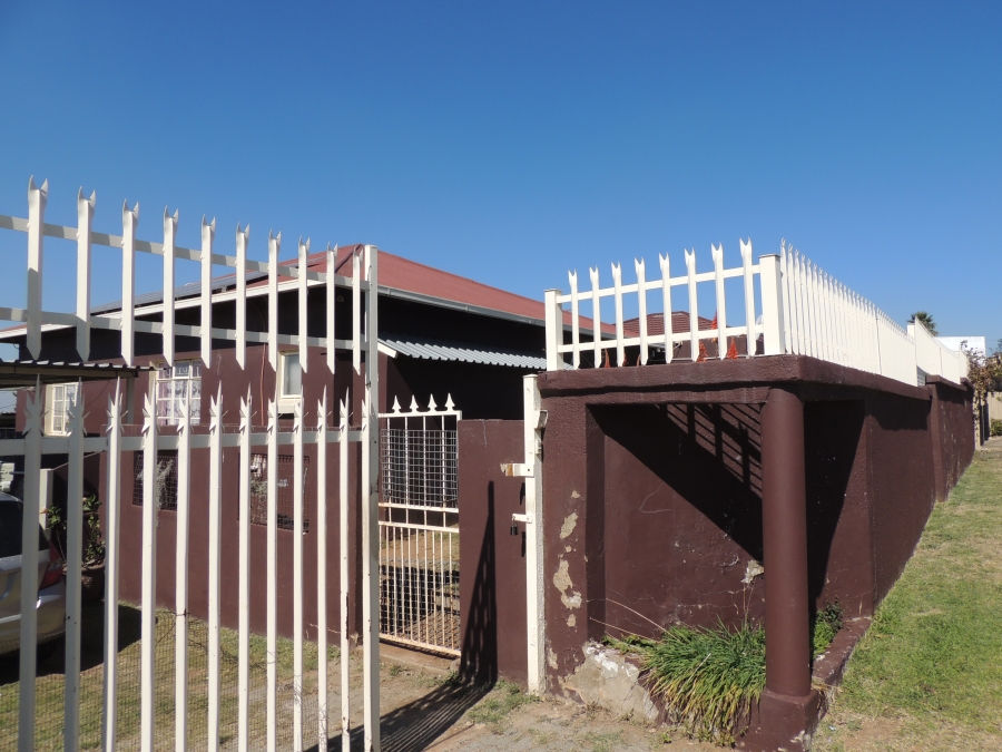 3 Bedroom Property for Sale in South Hills Gauteng