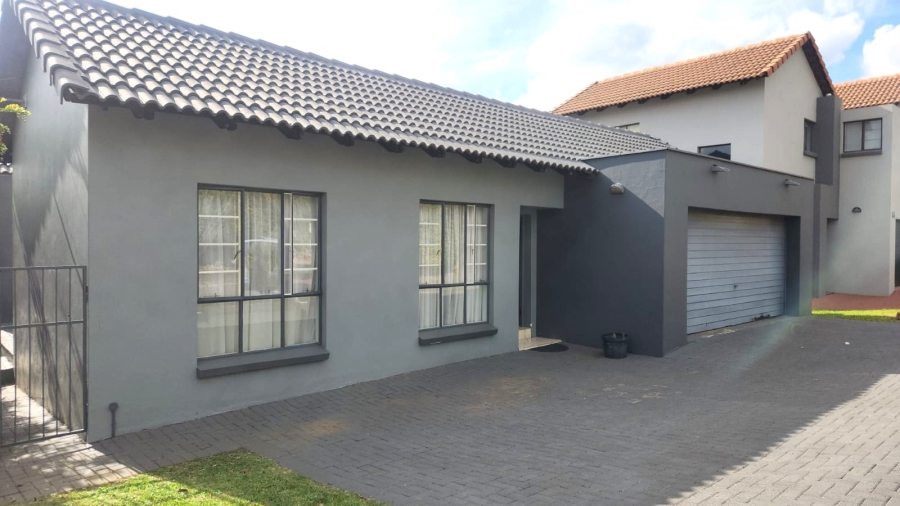 3 Bedroom Property for Sale in Boardwalk Gauteng