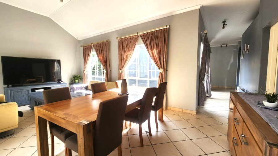 3 Bedroom Property for Sale in Boardwalk Gauteng