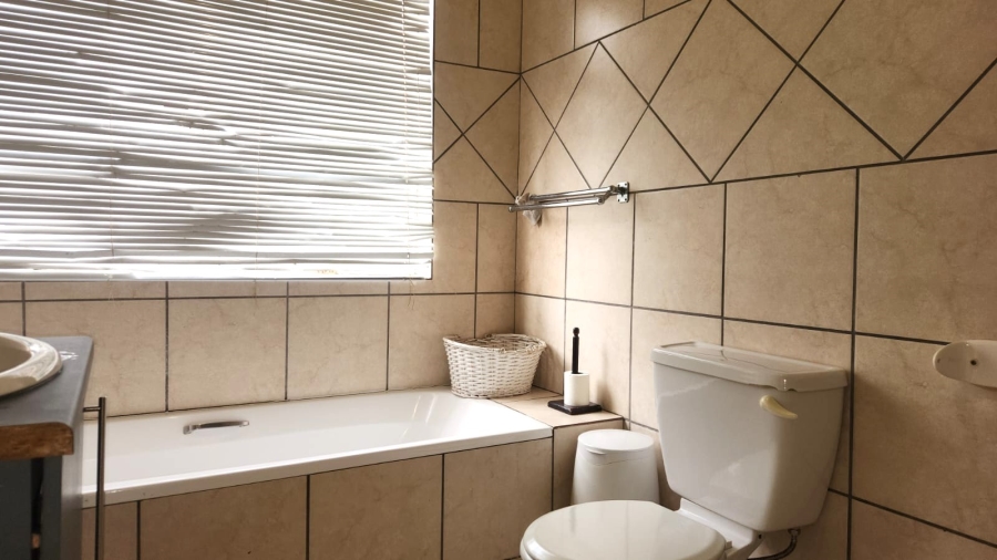 3 Bedroom Property for Sale in Boardwalk Gauteng