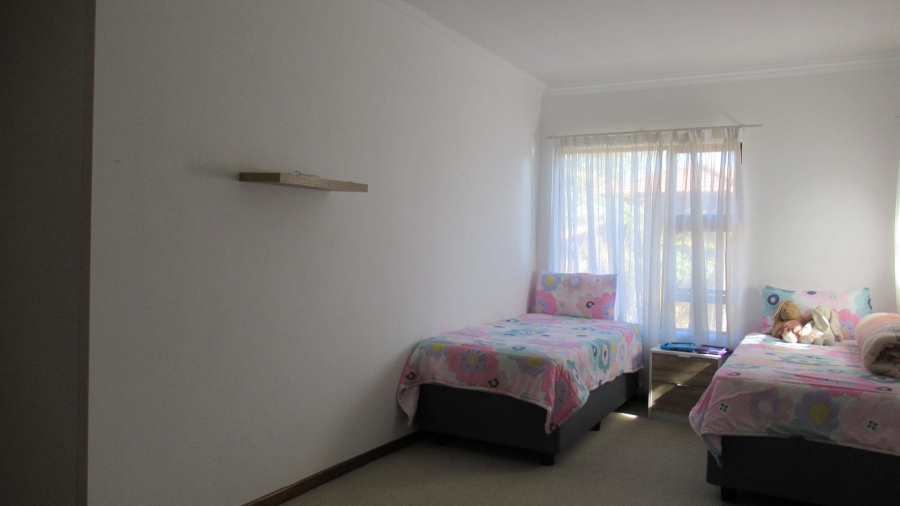 3 Bedroom Property for Sale in Maroeladal Gauteng