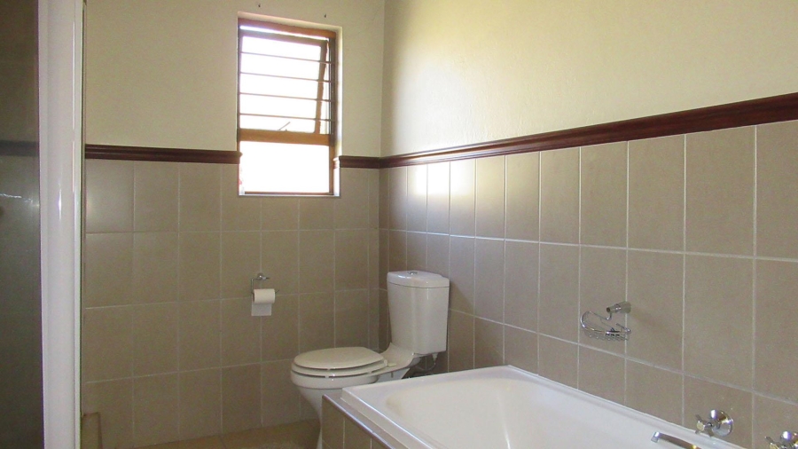 3 Bedroom Property for Sale in Maroeladal Gauteng