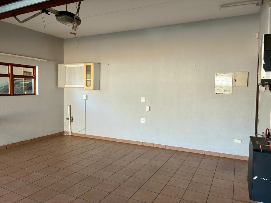 3 Bedroom Property for Sale in Vanderbijlpark SE 2 Gauteng