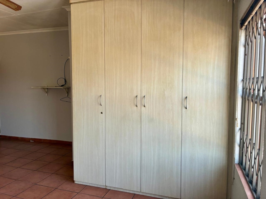 3 Bedroom Property for Sale in Vanderbijlpark SE 2 Gauteng
