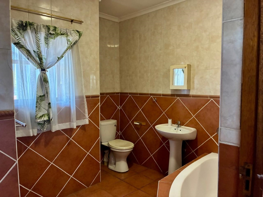 3 Bedroom Property for Sale in Vanderbijlpark SE 2 Gauteng