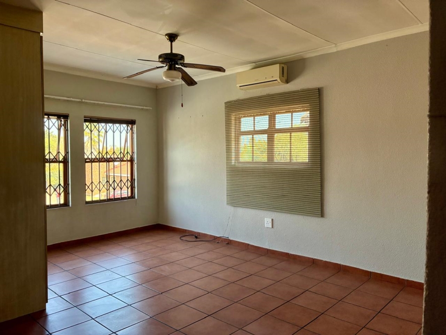 3 Bedroom Property for Sale in Vanderbijlpark SE 2 Gauteng
