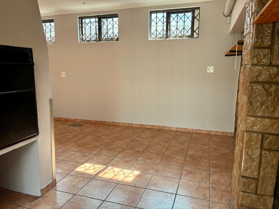 3 Bedroom Property for Sale in Vanderbijlpark SE 2 Gauteng