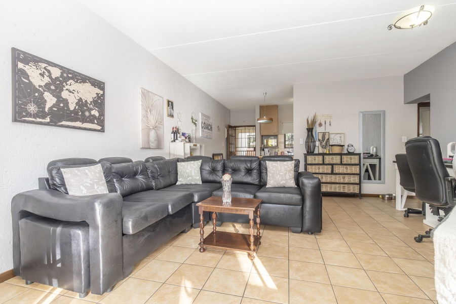 2 Bedroom Property for Sale in Paulshof Gauteng