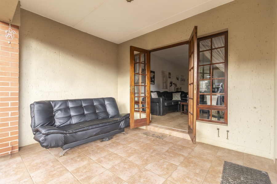 2 Bedroom Property for Sale in Paulshof Gauteng