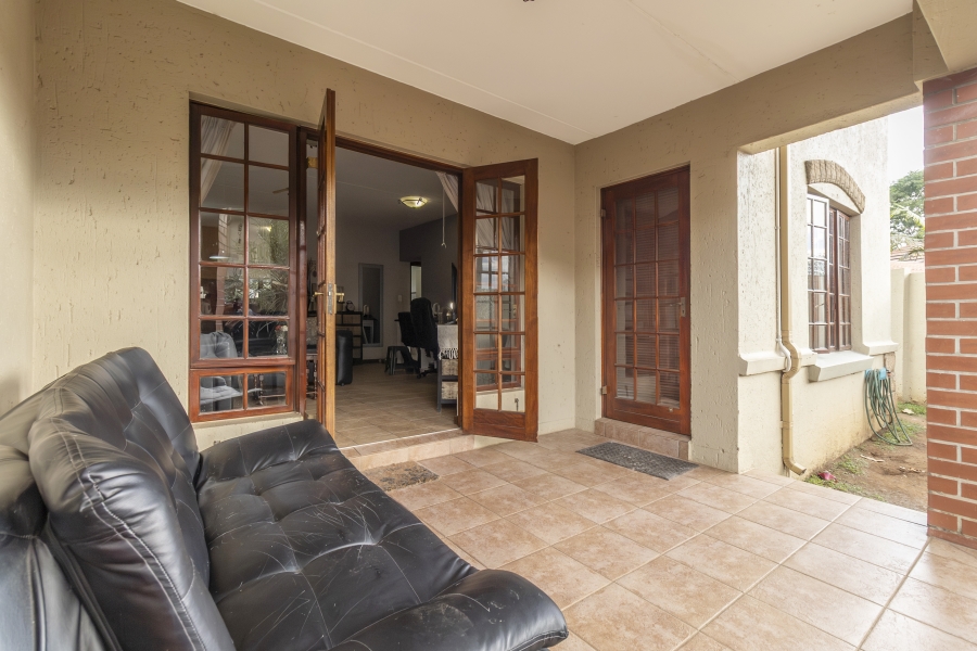 2 Bedroom Property for Sale in Paulshof Gauteng