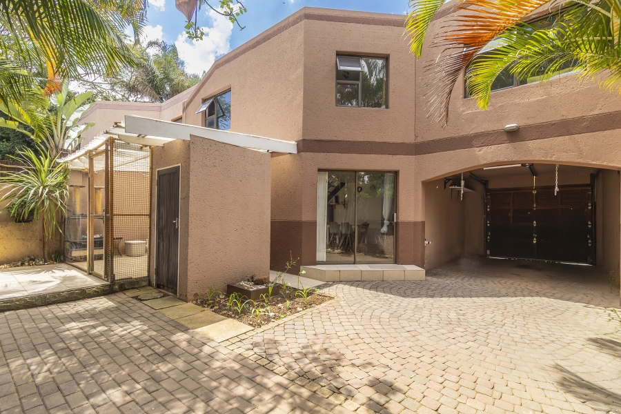 3 Bedroom Property for Sale in Magaliessig Gauteng