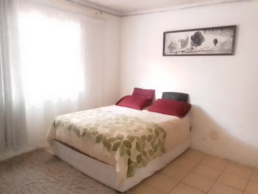 2 Bedroom Property for Sale in Golden Gardens Gauteng
