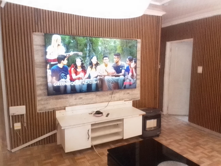 2 Bedroom Property for Sale in Golden Gardens Gauteng