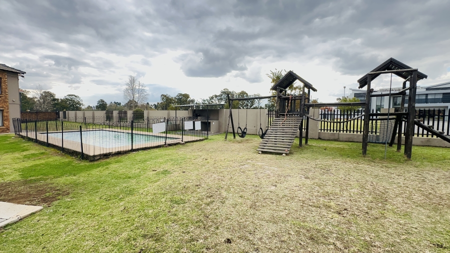2 Bedroom Property for Sale in Helderwyk Gauteng