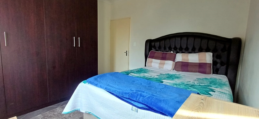 2 Bedroom Property for Sale in The Reeds Gauteng
