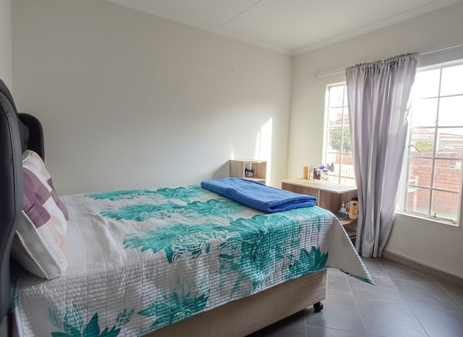 2 Bedroom Property for Sale in The Reeds Gauteng